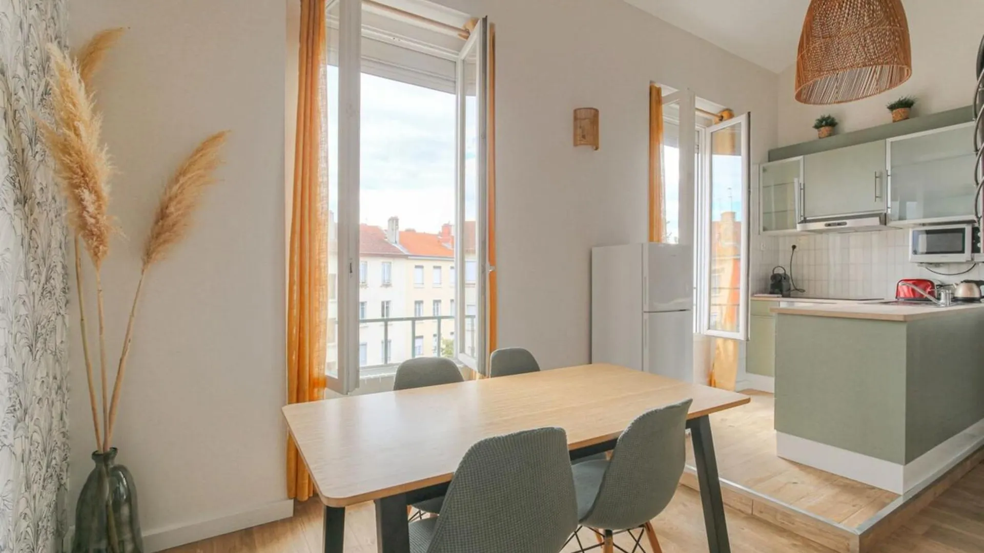 Duplex Spacieux Et Design Proche La Part-Dieu Apartment Lyon 0*,